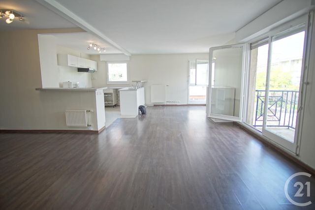 Appartement F3 à louer - 3 pièces - 75.0 m2 - CRETEIL - 94 - ILE-DE-FRANCE - Century 21 Acv